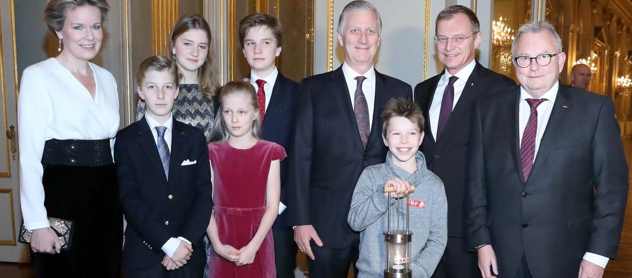 (c) 2018 OÖ locatie Paleis BrusselVredeslicht ontvangen door koninklijke familie aangeboden door  ORF en gouverneur Thomas Stelzer  / foto (c) deelstraat OÖ / ORF